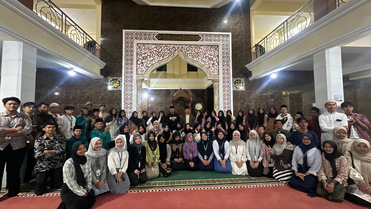 Mahasiswa KKN Unand Peringati Isra Mi’raj di Nagari Aie Angek