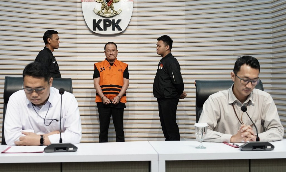 KPK Tahan Tersangka Suap Pengurusan Perkara di Mahkamah Agung