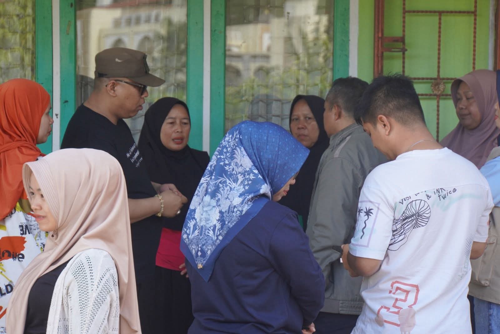 Pastikan Kebutuhan Pengungsi Terpenuhi, Wako Hendri Arnis Tinjau Lokasi Pengungsian SDN 13 PPT
