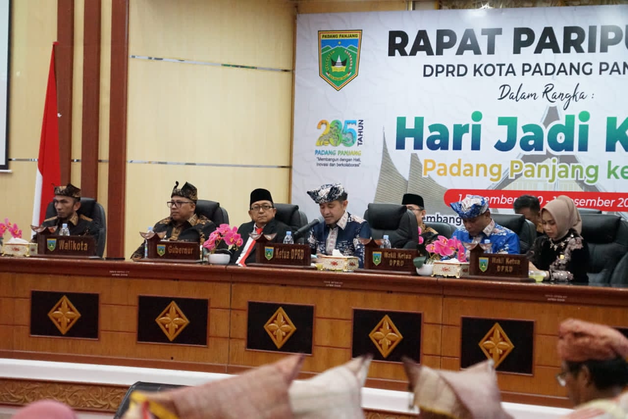 Peringatan Hari Jadi Kota ke-235: DPRD Padang Panjang Ajak Masyarakat Bangkit Bersama, Membangun dengan Hati, Inovasi dan Kolaborasi