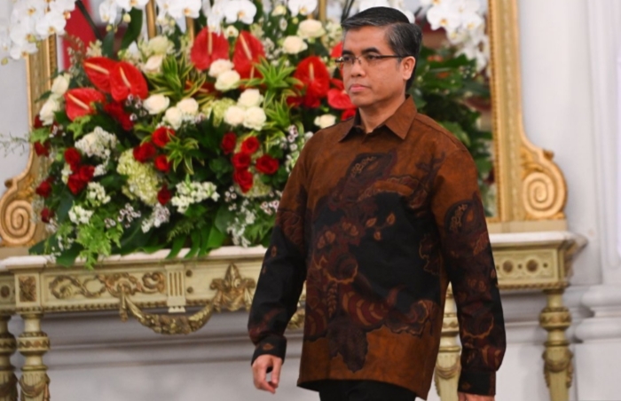 Jejak Sunyi Akademisi: Yassierli, Putra Padang yang Berlabuh di Kursi Menteri Ketenagakerjaan