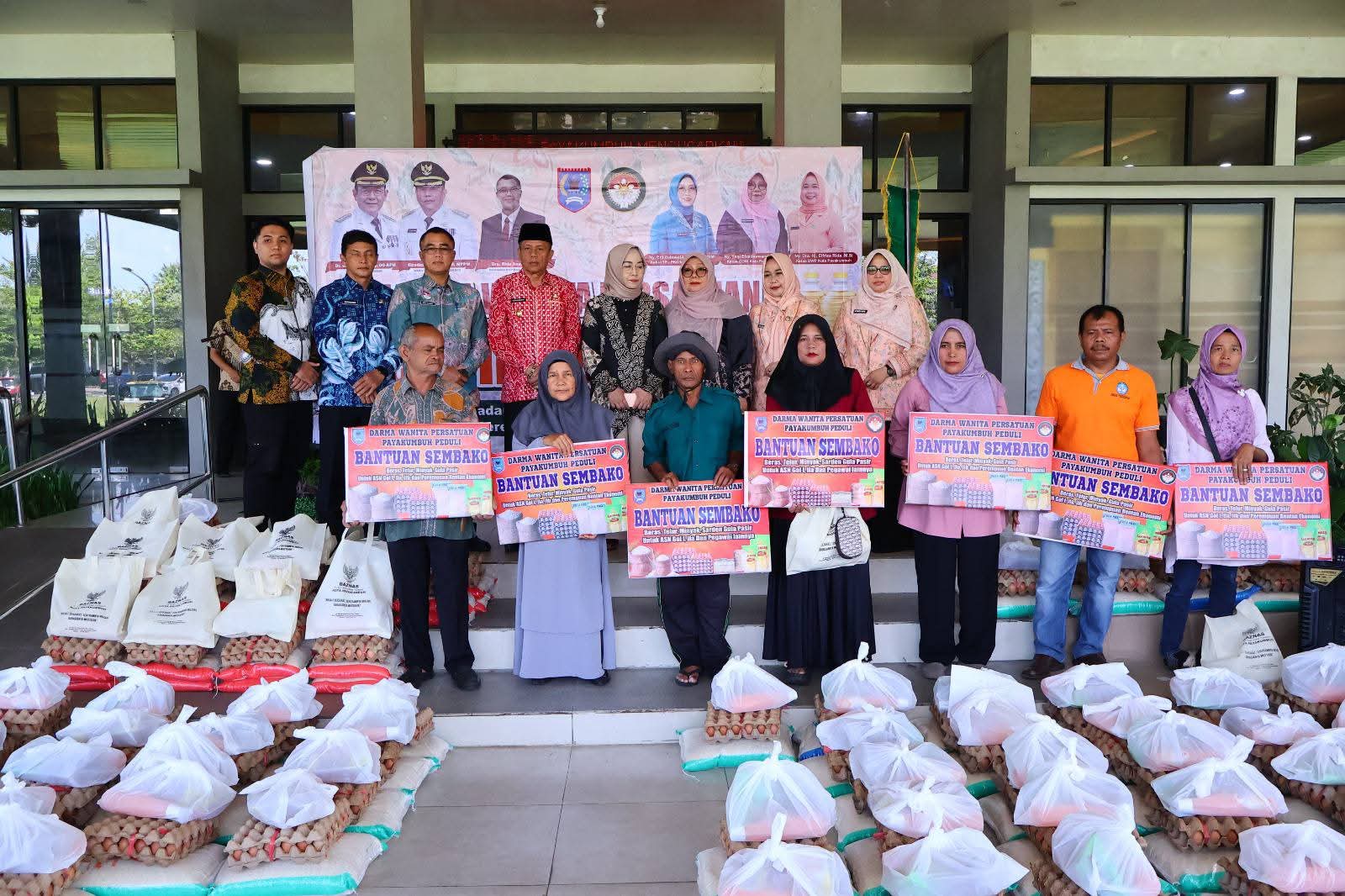 Ada Beras Ada Telur, DWP Payakumbuh Bikin Ramadan Makin Manis Kayak Sirup
