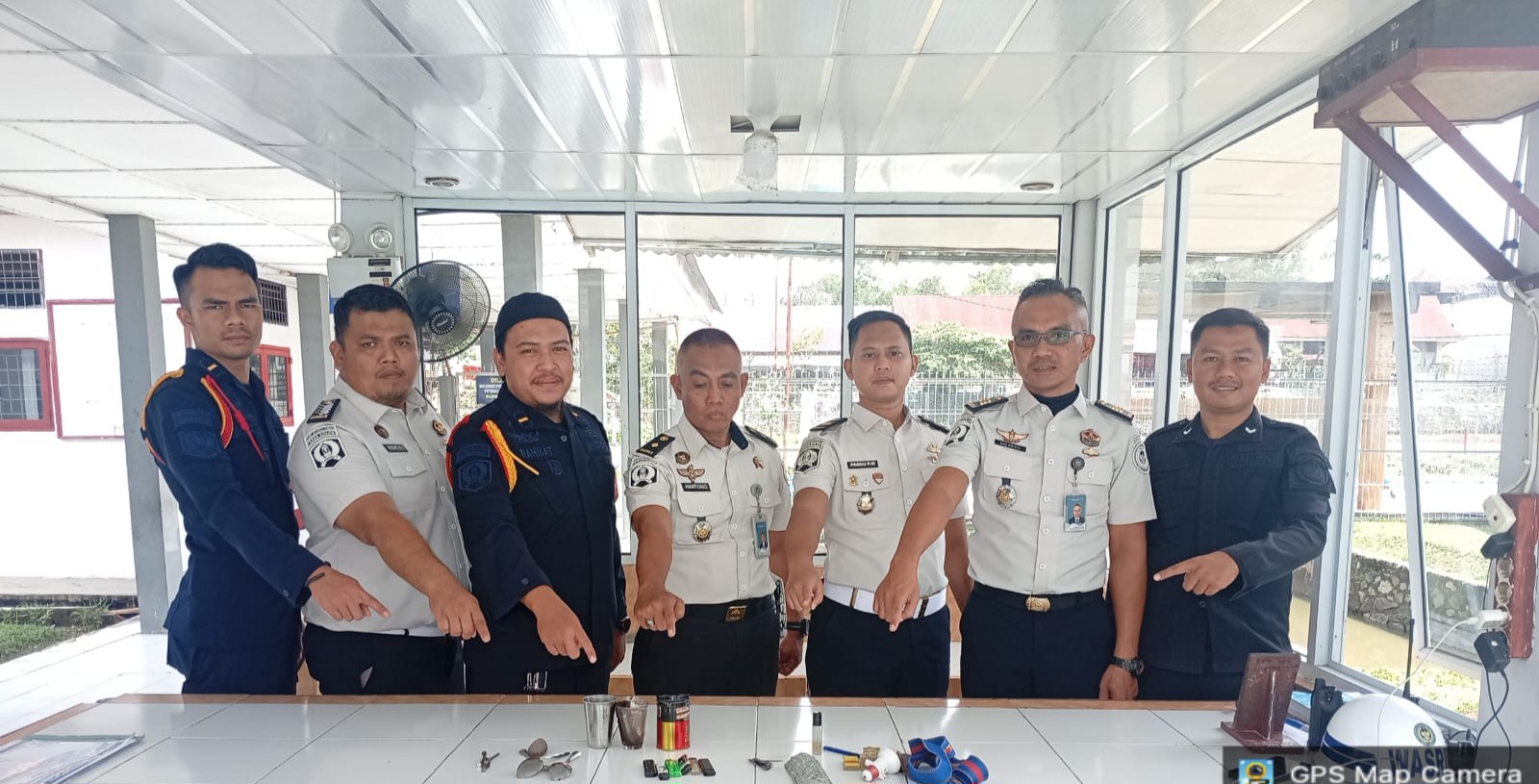 Jelang Hari Raya Idul Fitri, Lapas Solok Intensifkan Razia Blok Hunian dan Pengecekan Sarpras Keamanan.