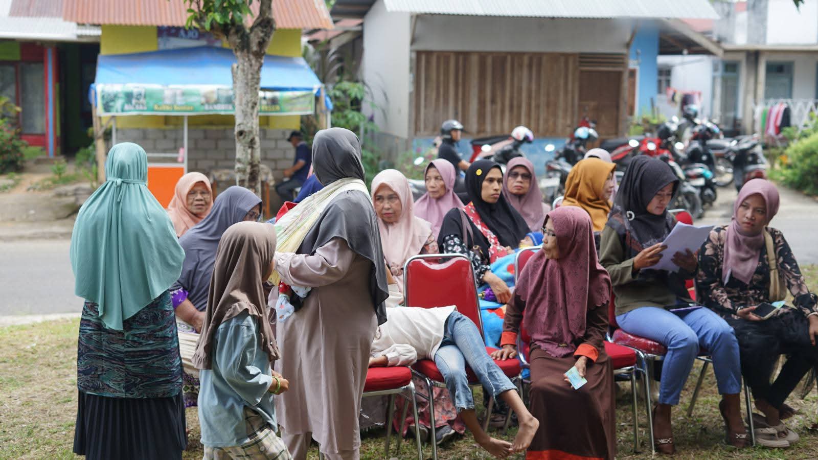 Warga Latina Kini Punya Pintu Pertama untuk Segala Keluhan di Posyandu